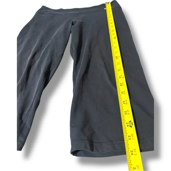 Nike Black Dri Fit Wide-Leg Capri Yoga Workout Pants - Picture 8 of 11